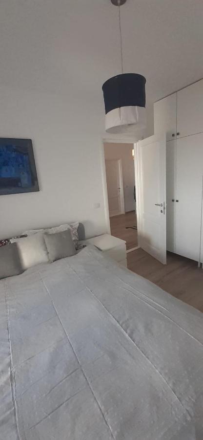 Апартаменты Apartament Central. Bloc Nou. Бакэу Экстерьер фото